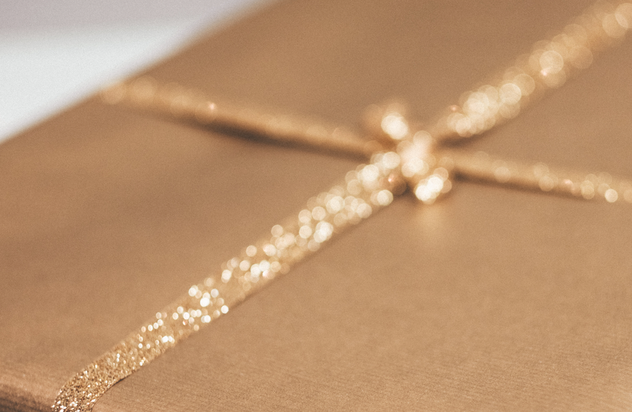 Wine, Watches, and More: Your Luxury Gift Guide